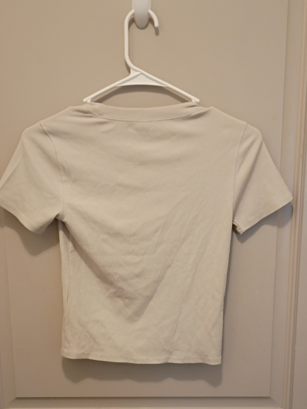 Vuori Women's  Pose Fitted Tee Size XS - Picture 3 of 5